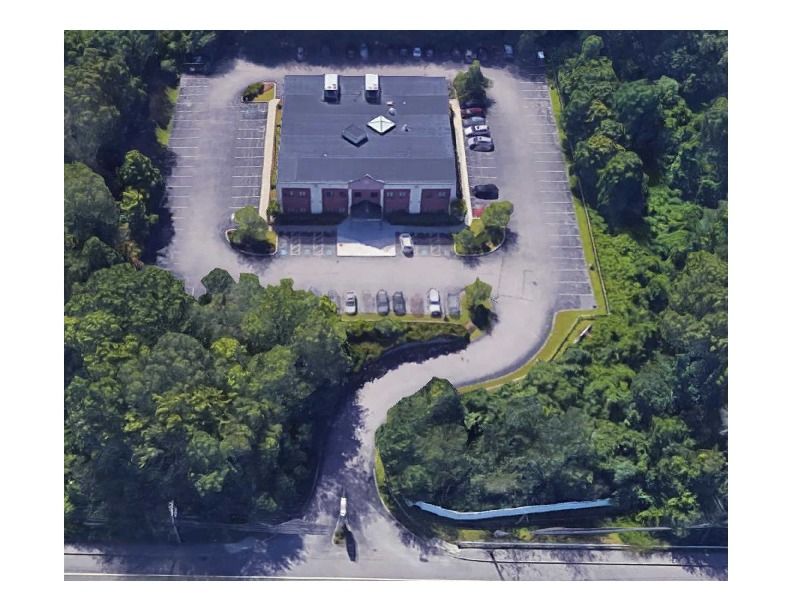 Route 1 Office Building: 18 Washington St, Foxboro, MA 02035